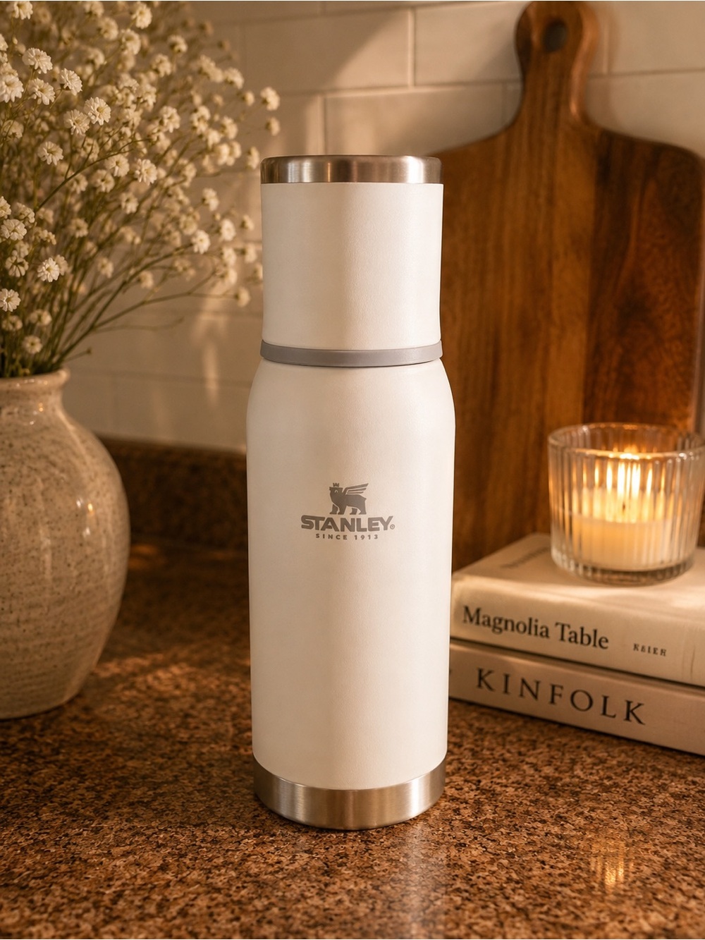 Stanley Insulated Water Bottle Stainless Steel Travel Thermos Hot Cold Leakproof - Picture 1 of 3